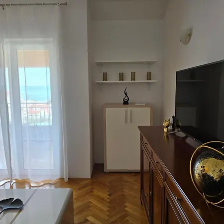 Apartament Rozita *