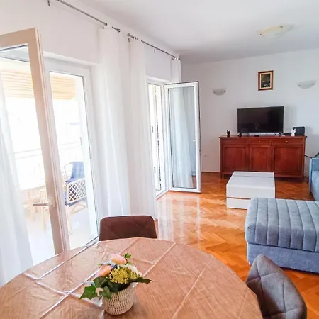 Apartment Huanita